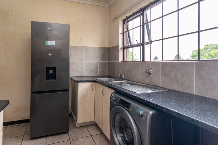 2 Bedroom Property for Sale in Franklin Roosevelt Park Gauteng
