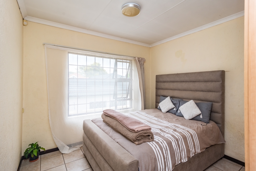 2 Bedroom Property for Sale in Franklin Roosevelt Park Gauteng