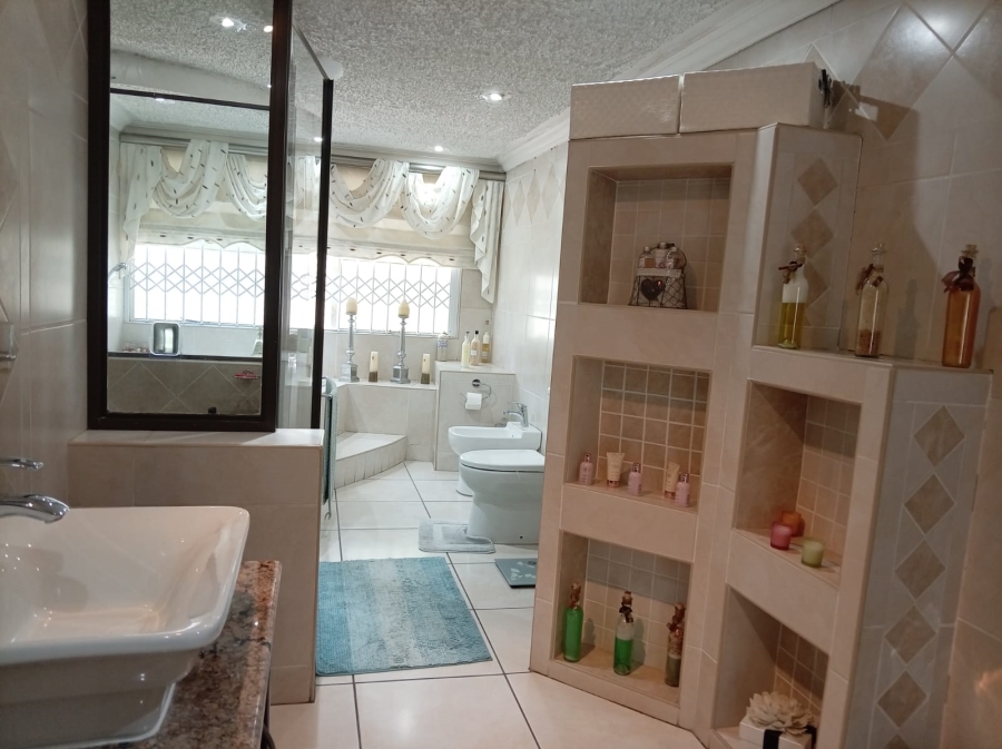 3 Bedroom Property for Sale in Freeway Park Gauteng