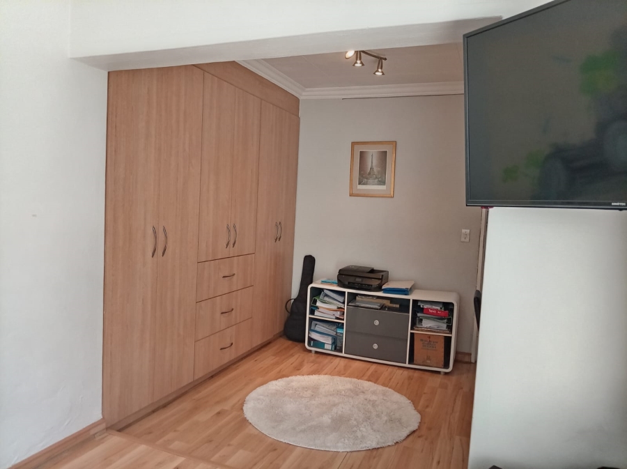 3 Bedroom Property for Sale in Freeway Park Gauteng