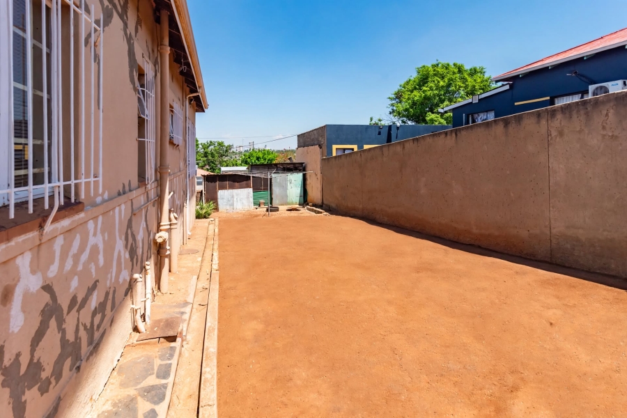 4 Bedroom Property for Sale in Discovery Gauteng
