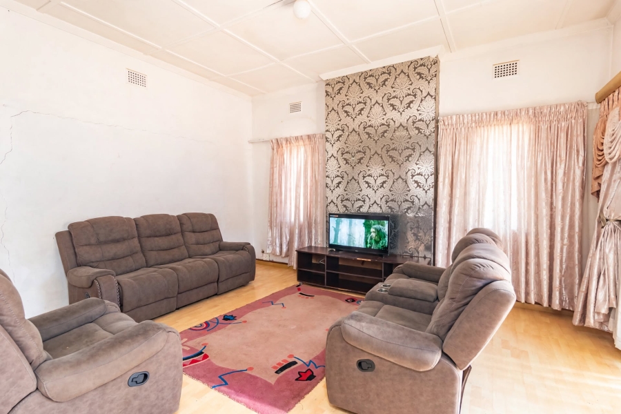 4 Bedroom Property for Sale in Discovery Gauteng