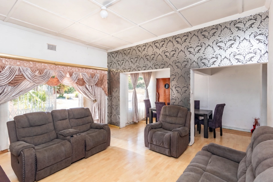 4 Bedroom Property for Sale in Discovery Gauteng