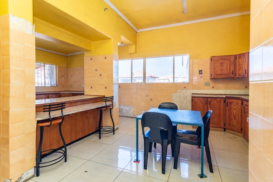 4 Bedroom Property for Sale in Discovery Gauteng