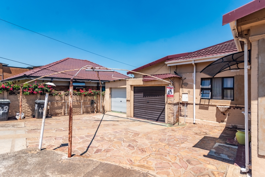 4 Bedroom Property for Sale in Discovery Gauteng