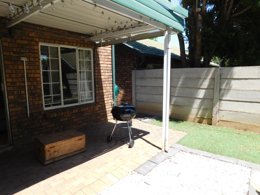 2 Bedroom Property for Sale in Kilner Park Gauteng