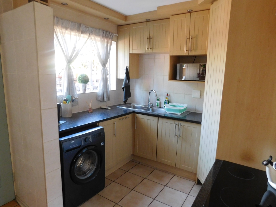2 Bedroom Property for Sale in Kilner Park Gauteng