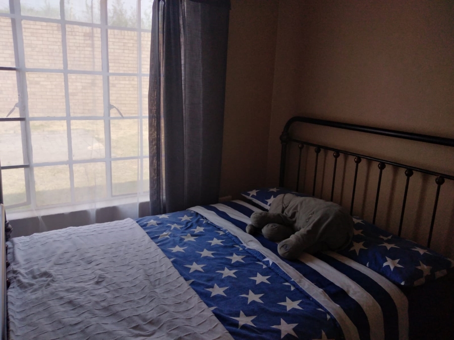 To Let 2 Bedroom Property for Rent in Weltevreden Park Gauteng
