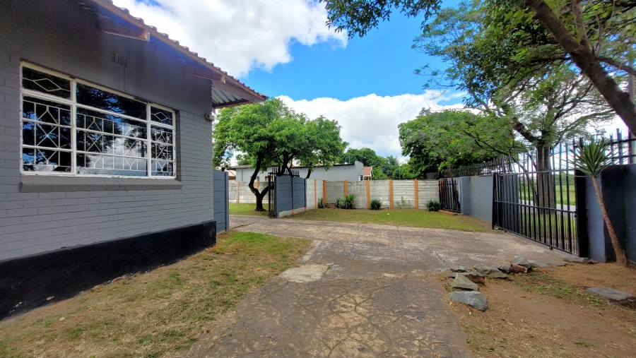 To Let 3 Bedroom Property for Rent in Cinderella Gauteng