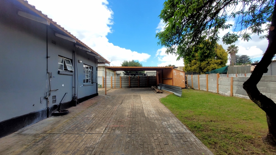 To Let 3 Bedroom Property for Rent in Cinderella Gauteng