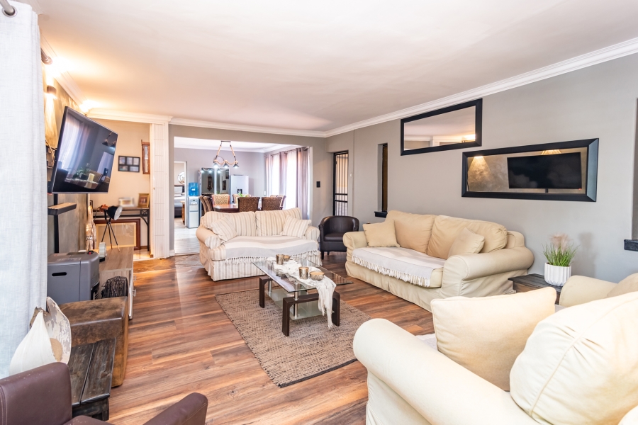 4 Bedroom Property for Sale in Kenmare Gauteng