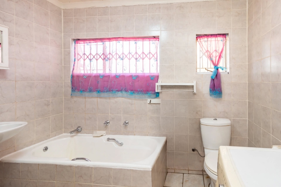 4 Bedroom Property for Sale in Kenmare Gauteng