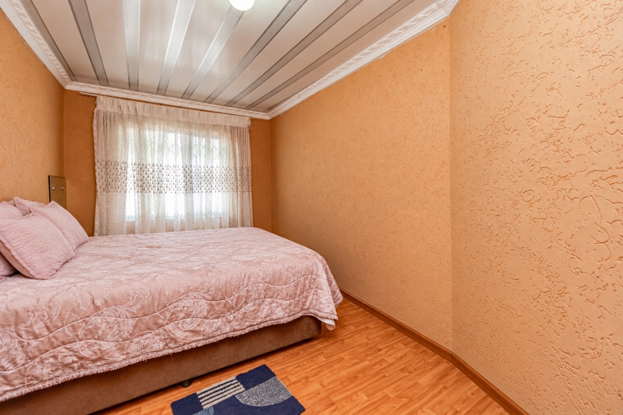 4 Bedroom Property for Sale in Kagiso Gauteng
