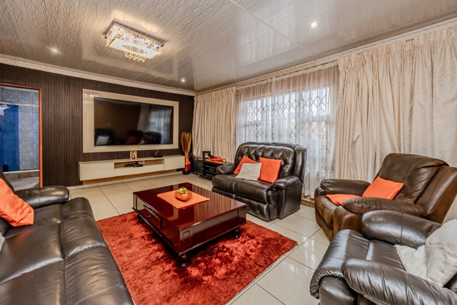 4 Bedroom Property for Sale in Kagiso Gauteng