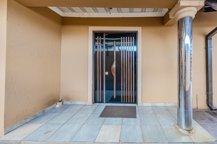 4 Bedroom Property for Sale in Kagiso Gauteng