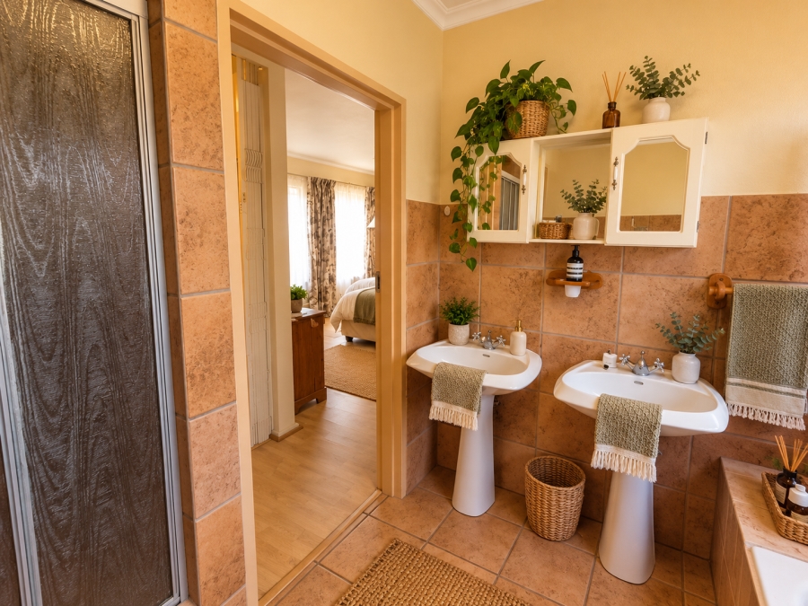 3 Bedroom Property for Sale in Sterrewag Gauteng