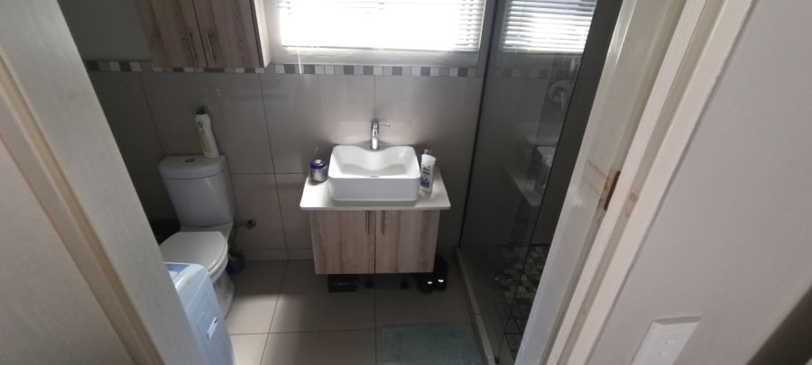 To Let 3 Bedroom Property for Rent in South Hills Gauteng