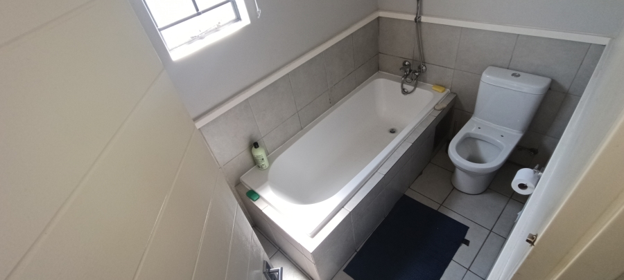 To Let 3 Bedroom Property for Rent in South Hills Gauteng