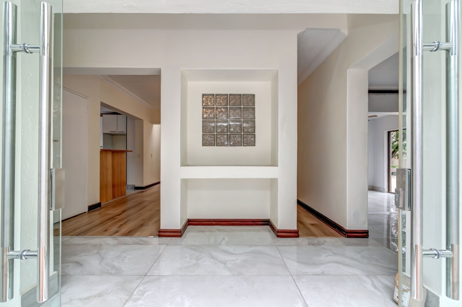 To Let 4 Bedroom Property for Rent in Dainfern Golf Estate Gauteng