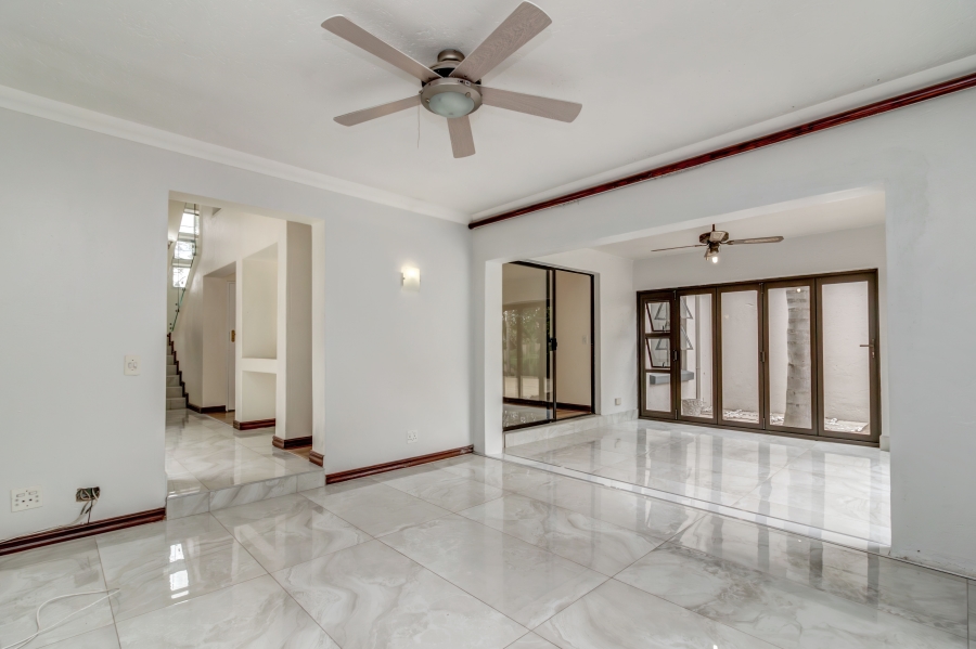 To Let 4 Bedroom Property for Rent in Dainfern Golf Estate Gauteng