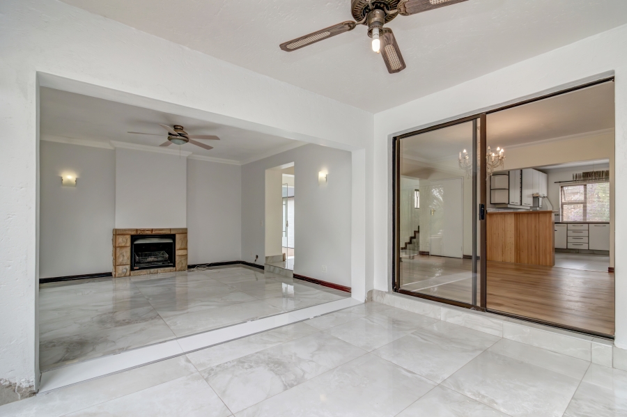 To Let 4 Bedroom Property for Rent in Dainfern Golf Estate Gauteng
