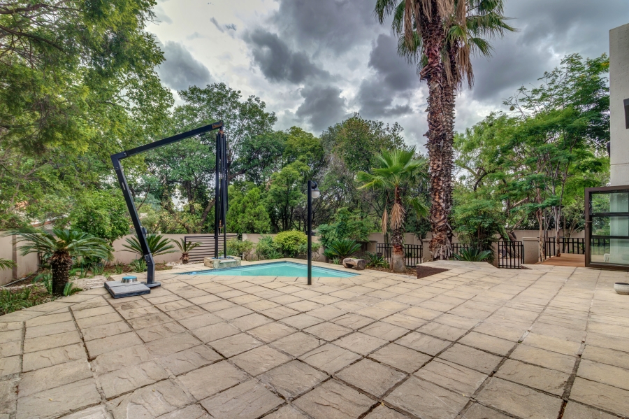 To Let 4 Bedroom Property for Rent in Dainfern Golf Estate Gauteng