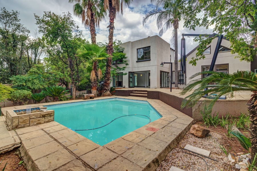 To Let 4 Bedroom Property for Rent in Dainfern Golf Estate Gauteng