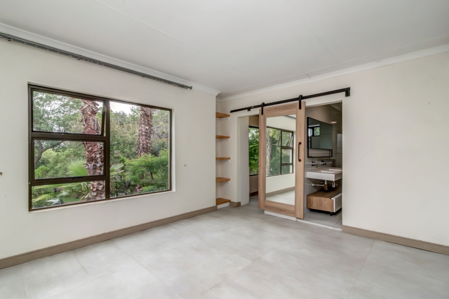To Let 4 Bedroom Property for Rent in Dainfern Golf Estate Gauteng