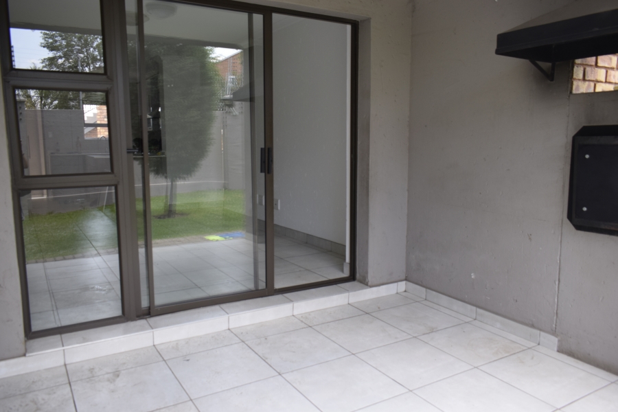 2 Bedroom Property for Sale in Helderwyk Gauteng