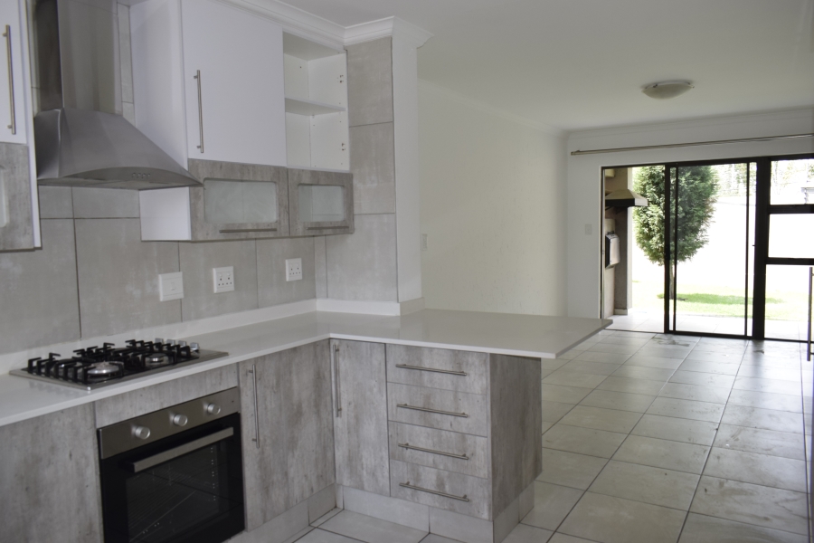 2 Bedroom Property for Sale in Helderwyk Gauteng