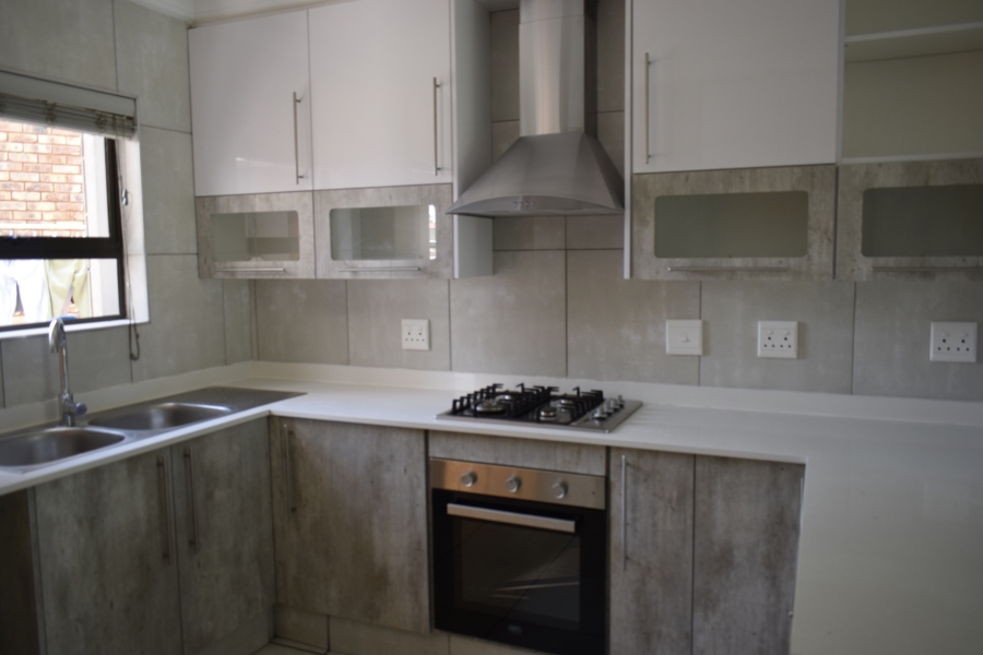 2 Bedroom Property for Sale in Helderwyk Gauteng