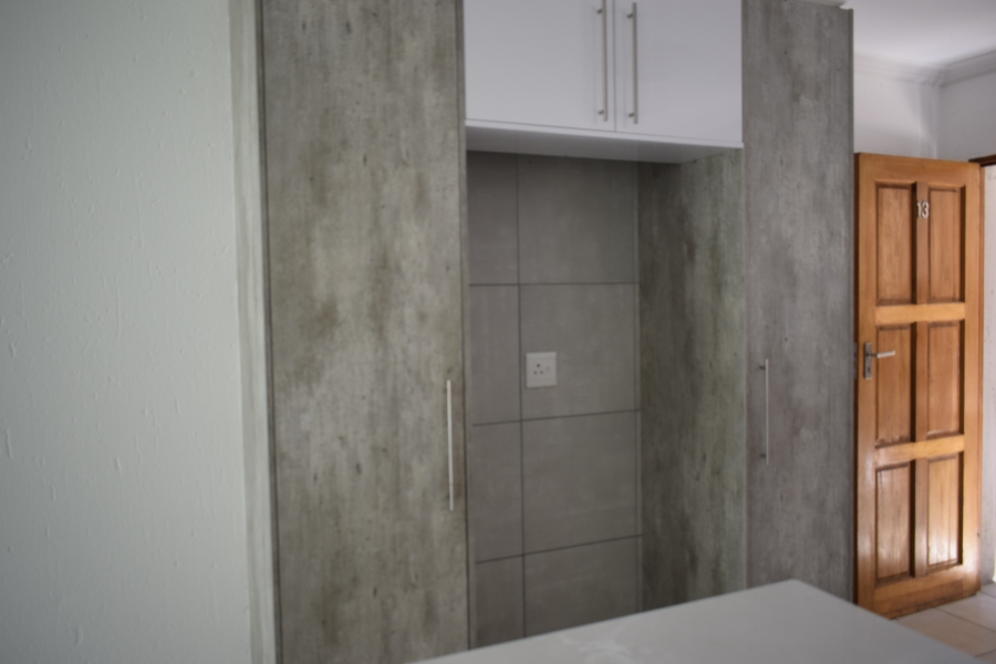 2 Bedroom Property for Sale in Helderwyk Gauteng
