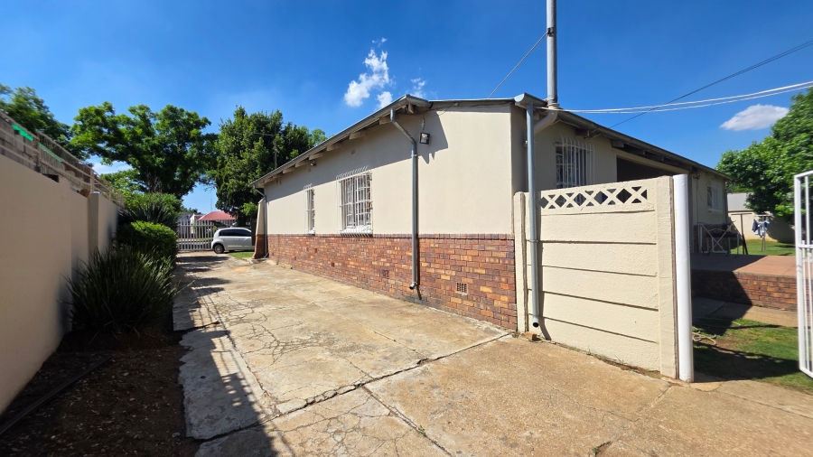 2 Bedroom Property for Sale in Northmead Gauteng
