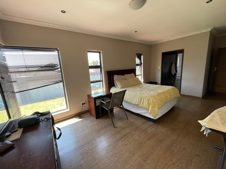 3 Bedroom Property for Sale in Vanderbijlpark SE 6 Gauteng