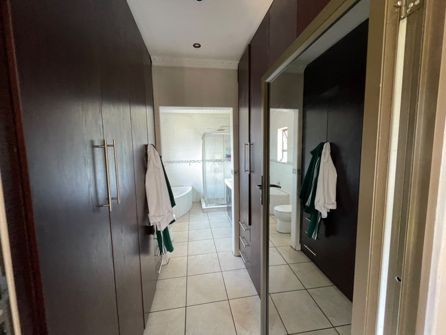 3 Bedroom Property for Sale in Vanderbijlpark SE 6 Gauteng