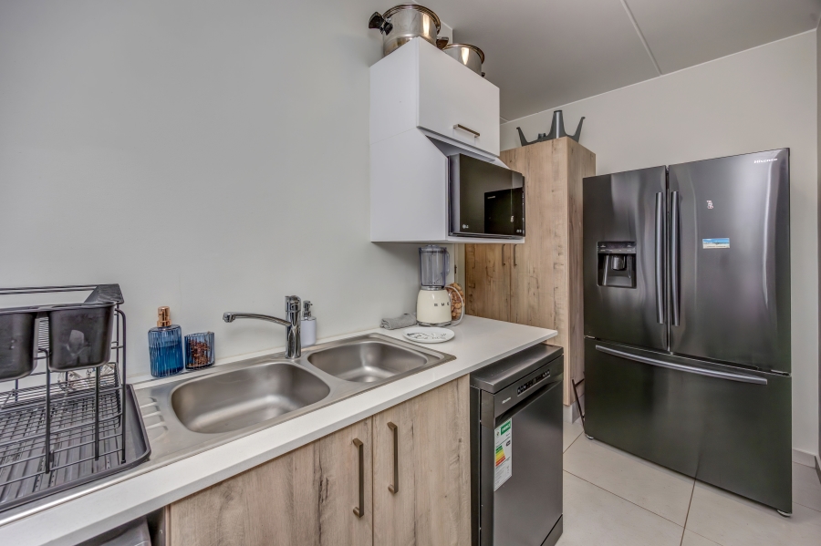 To Let 3 Bedroom Property for Rent in Broadacres Gauteng