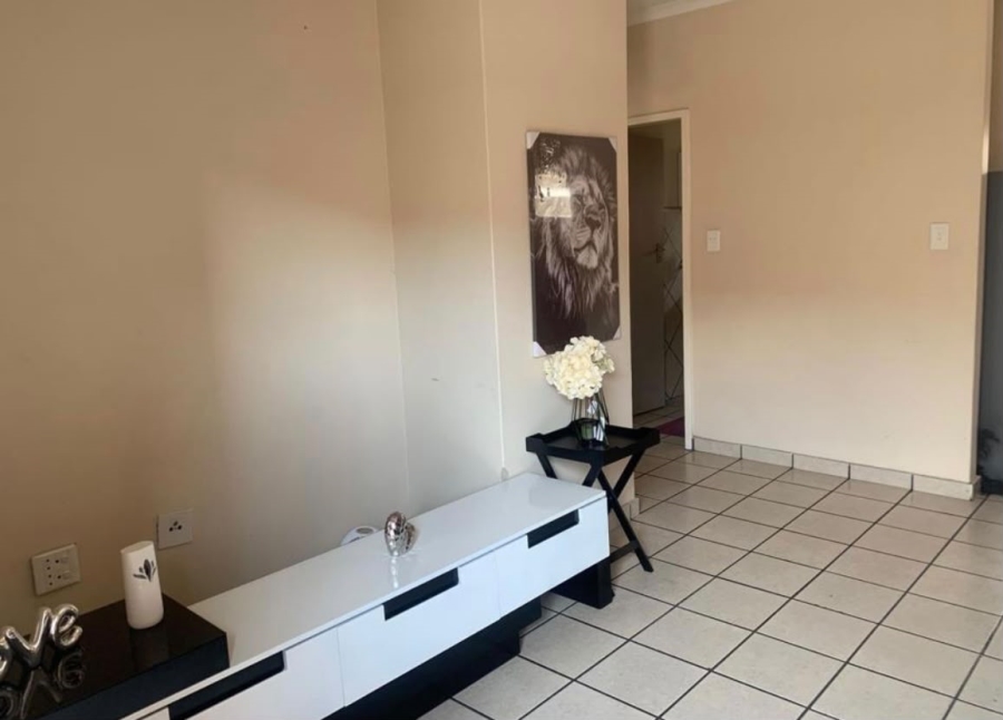 2 Bedroom Property for Sale in Vanderbijlpark SE 4 Gauteng