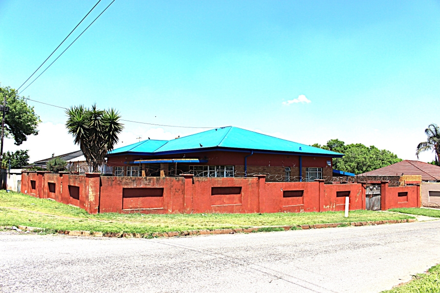 3 Bedroom Property for Sale in Roodepoort North Gauteng