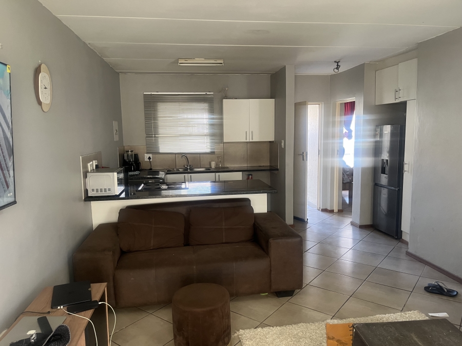 2 Bedroom Property for Sale in Albertsdal Gauteng