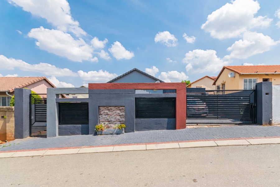 3 Bedroom Property for Sale in Cosmo City Gauteng