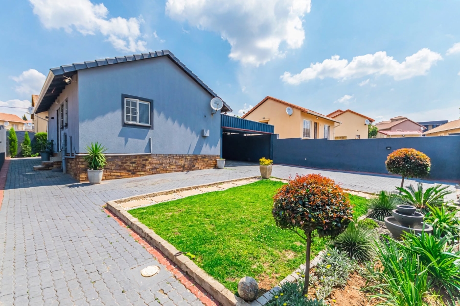 3 Bedroom Property for Sale in Cosmo City Gauteng
