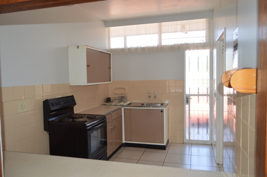 To Let 2 Bedroom Property for Rent in Florida Park Gauteng
