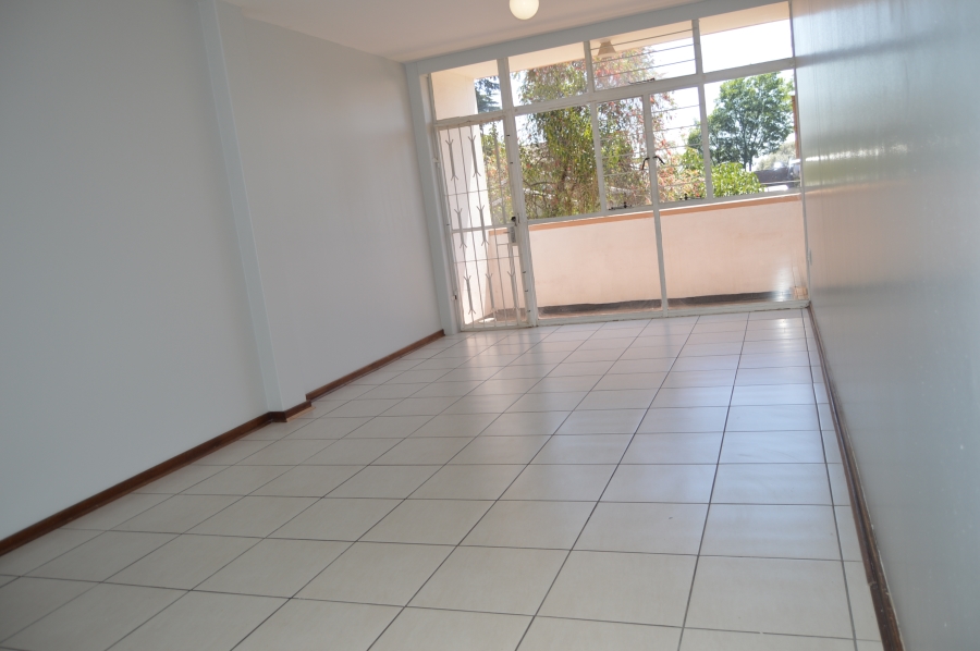 To Let 2 Bedroom Property for Rent in Florida Park Gauteng