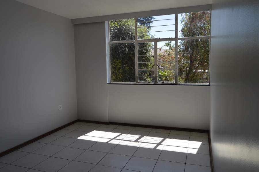 To Let 2 Bedroom Property for Rent in Florida Park Gauteng