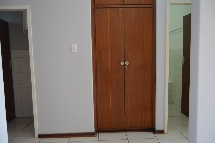 To Let 2 Bedroom Property for Rent in Florida Park Gauteng