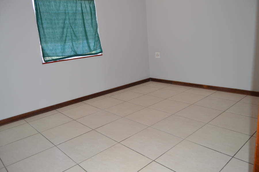 To Let 2 Bedroom Property for Rent in Florida Park Gauteng