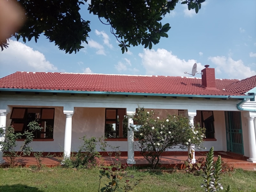 4 Bedroom Property for Sale in Delmore Park Gauteng
