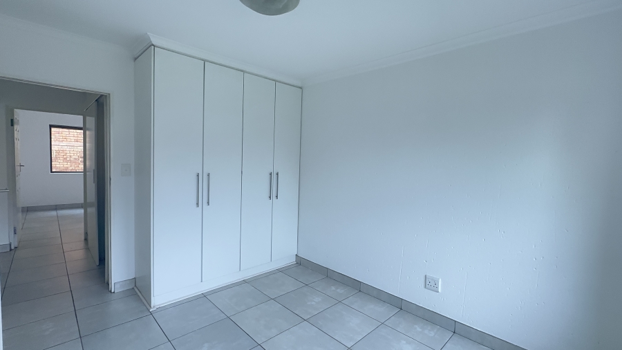 2 Bedroom Property for Sale in Helderwyk Gauteng