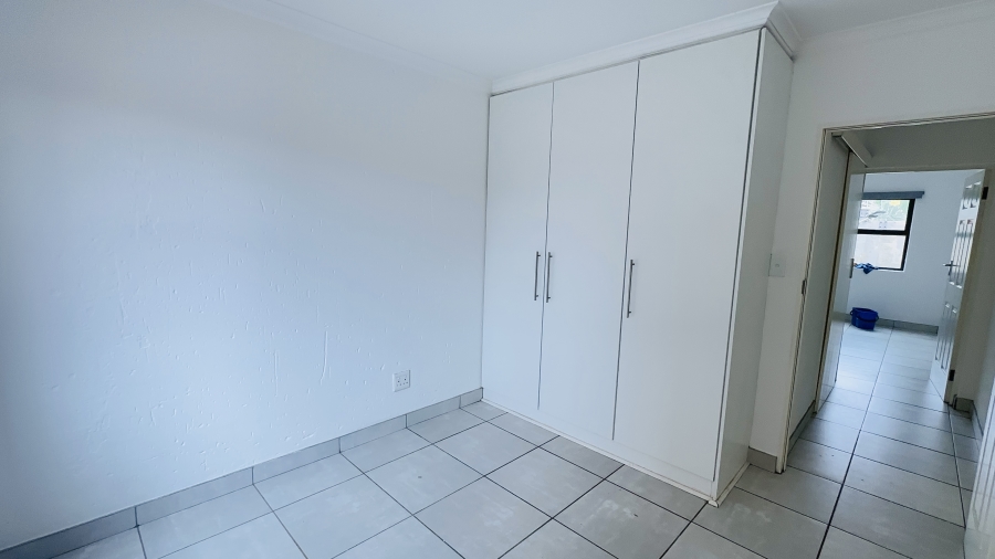 2 Bedroom Property for Sale in Helderwyk Gauteng