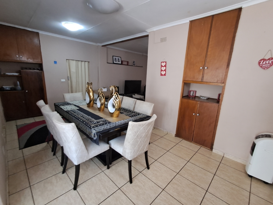 4 Bedroom Property for Sale in Vanderbijlpark SW 5 Gauteng